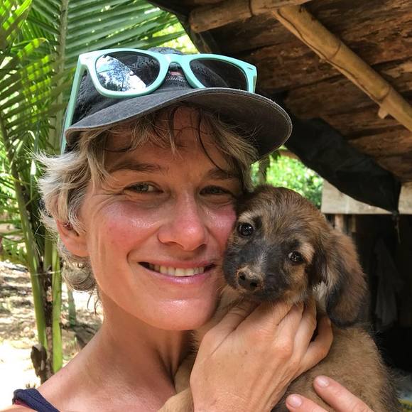 Meet your Posher, Danielle - Picture 1 of 1